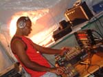 djbaz-crawen-dancing